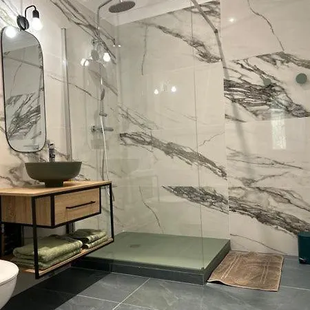 U San Petru -locations De Hotell Bains de Guitera